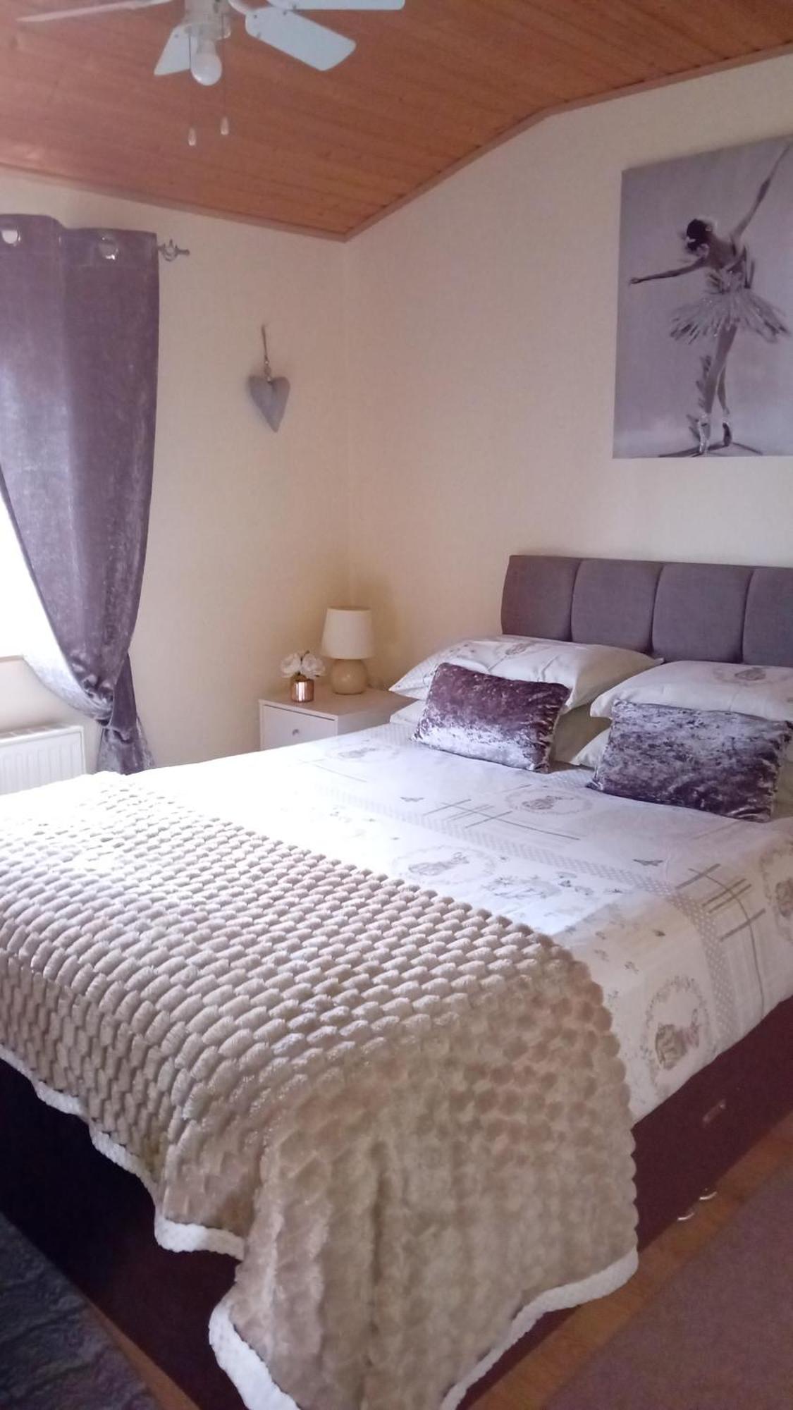 Baytree Lodge At Three Lochs Holiday Park, New Ask About Our Packages Birthday ,Anniversary,Family,Pamper Packages Available Balminnoch 外观 照片
